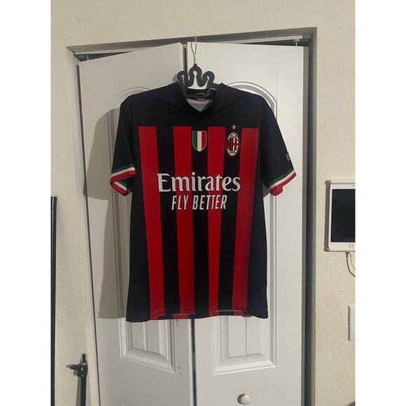 AC Milan 22 / 23 Raphael Leao Official Fan Jersey - Picture 1 of 6